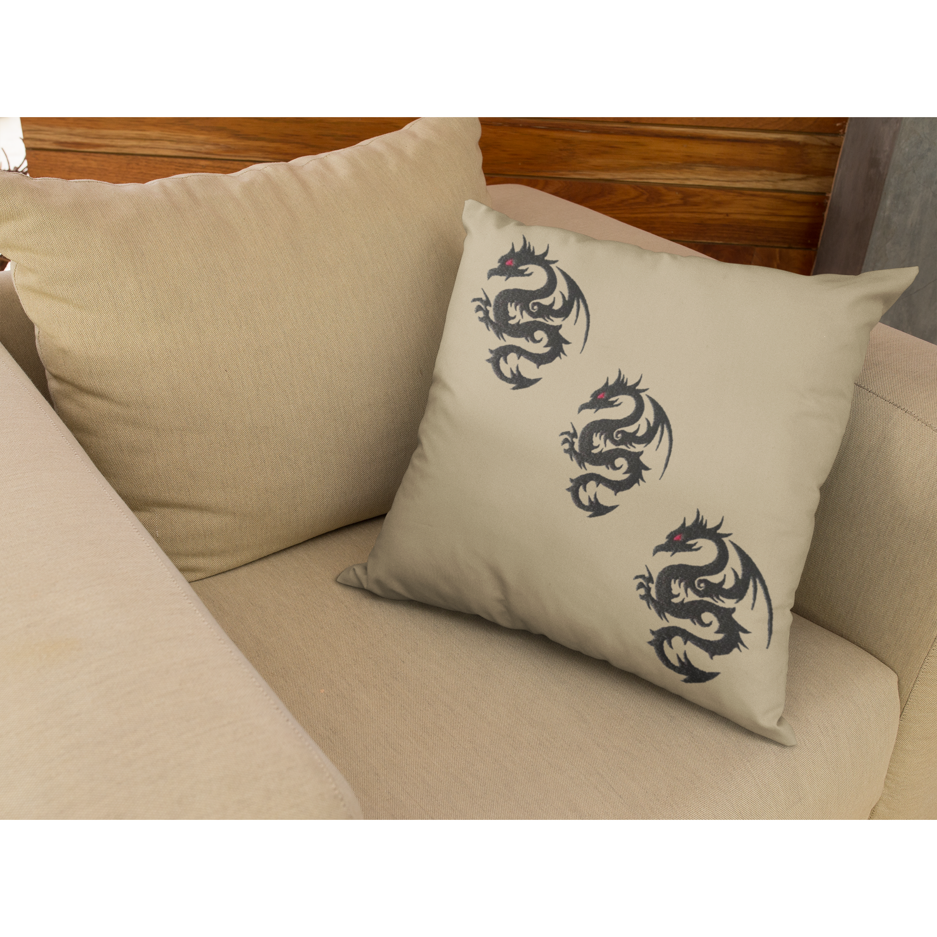 Tribal-Drache Stickmuster auf schwarzem Kissen